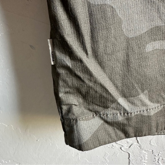 Vuori Women’s Ripstop Jacket Oregano Camo Size S Hiking and Outdoor Jacket - Picture 5 of 12